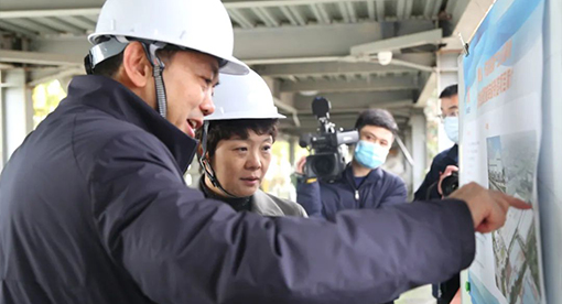 張寶娟書記視察邁安德春節(jié)后復工復產(chǎn)情況