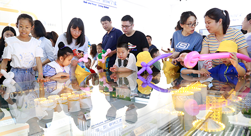 邁安德開(kāi)放日活動(dòng)現(xiàn)場(chǎng)